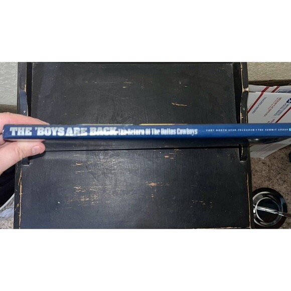 The 'Boys are Back: Return of the Dallas Cowboys by Mike Fisher Book HC 1993 - Picture 3 of 3